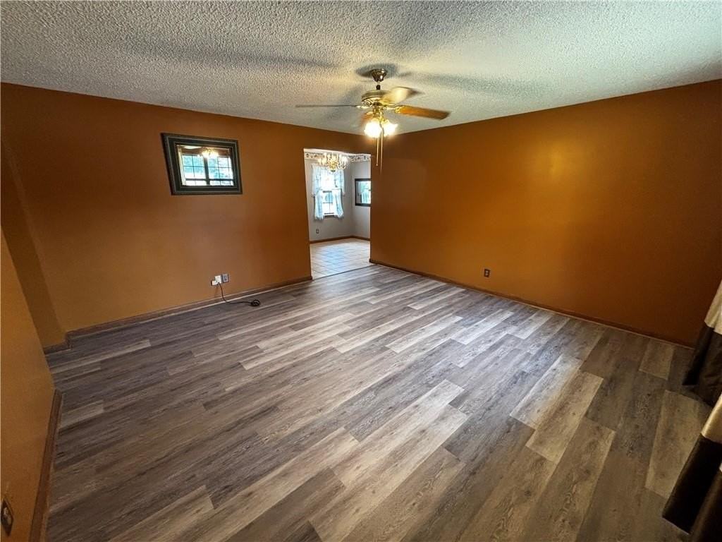 6 Treva Ln - Photo 5 of 14