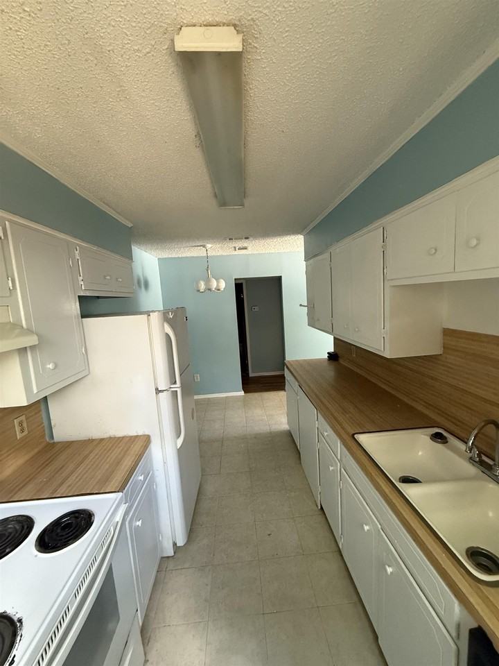 2569 N St Unit 1 - Photo 4 of 5