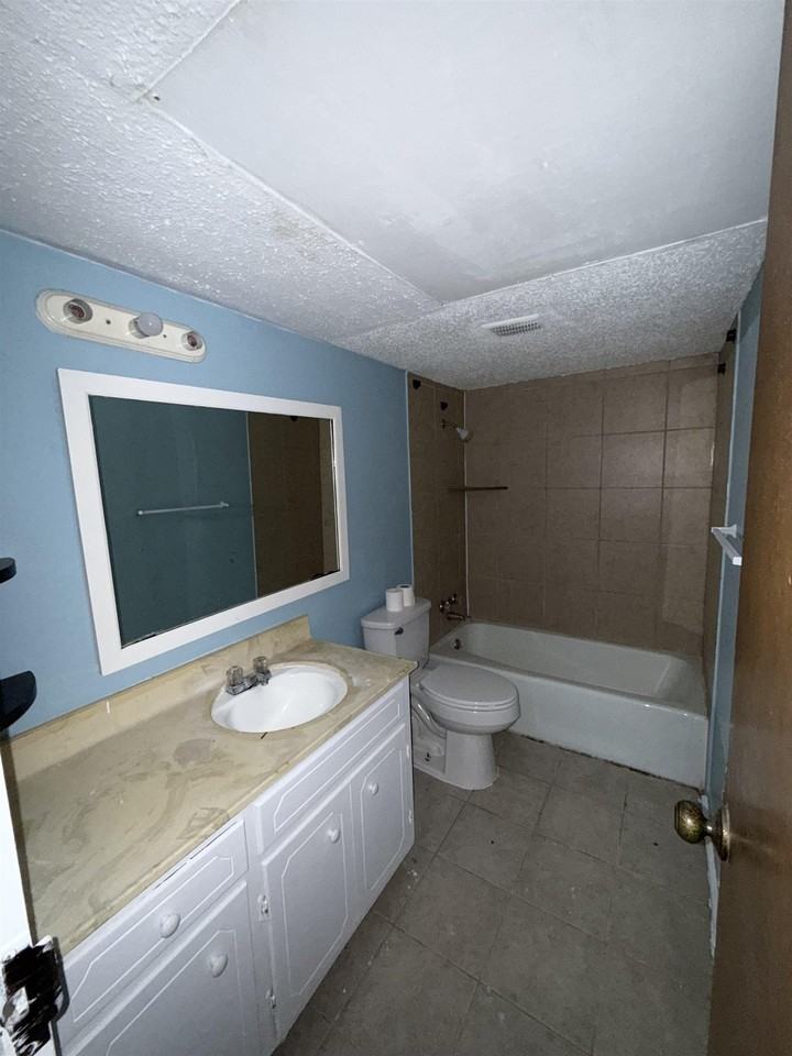 2569 N St Unit 1 - Photo 5 of 5