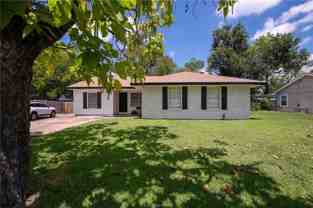4204 Carter Creek Pkwy - Photo 1 of 1