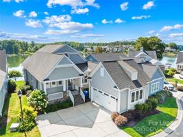 featured image of 124 Sisters Cove Ct