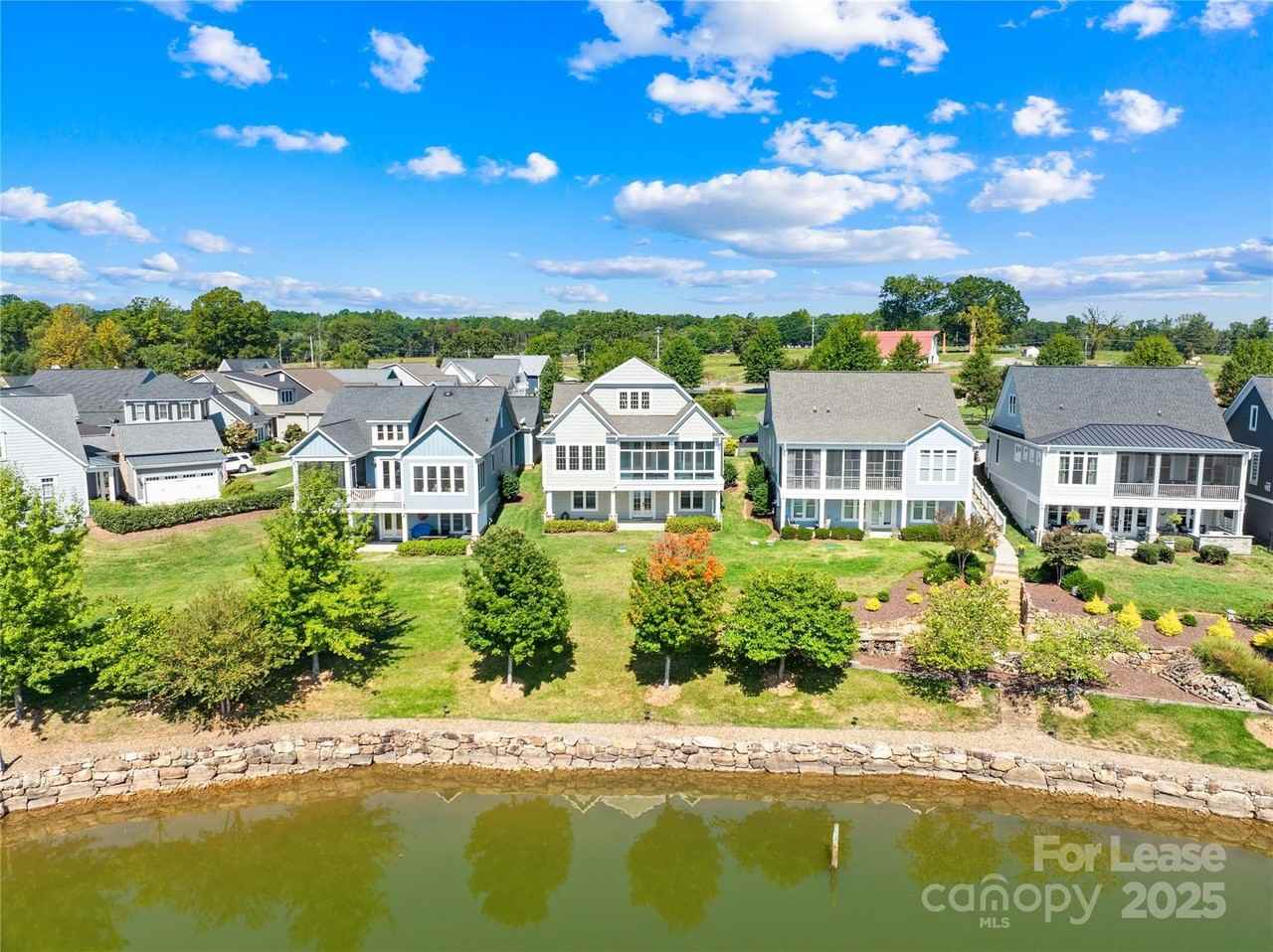 124 Sisters Cove Court - Photo 4 of 46