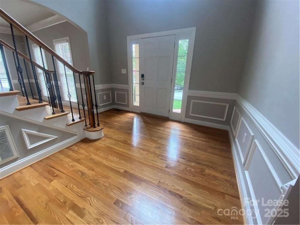 8730 Devonshire Drive - Photo 4 of 37