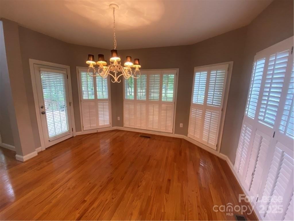 8730 Devonshire Drive - Photo 6 of 37