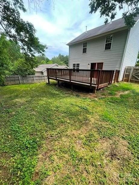 685 Continental Dr - Photo 3 of 19