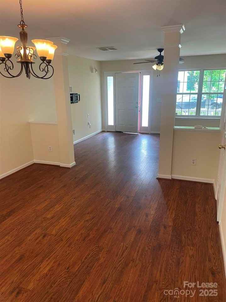 685 Continental Dr - Photo 6 of 19