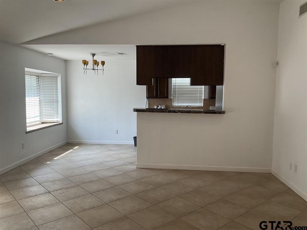 5101 Foxglove Cir - Photo 4 of 12