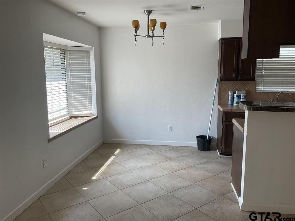 5101 Foxglove Cir - Photo 5 of 12