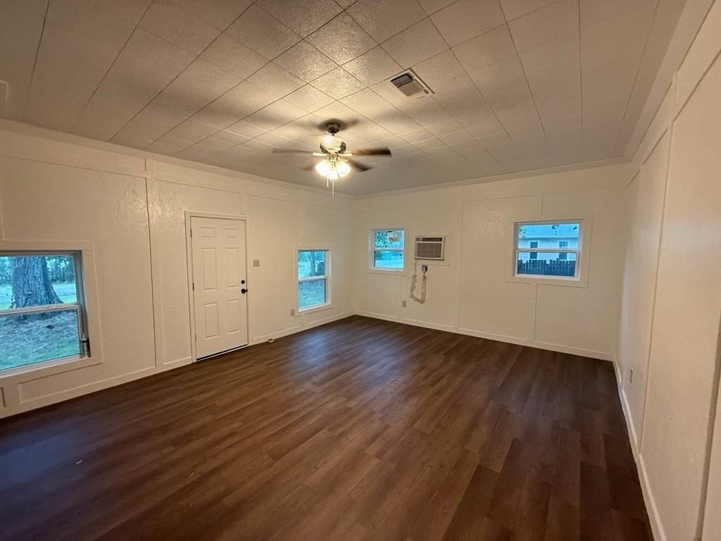 502 W Drew St Unit A - Photo 3 of 15