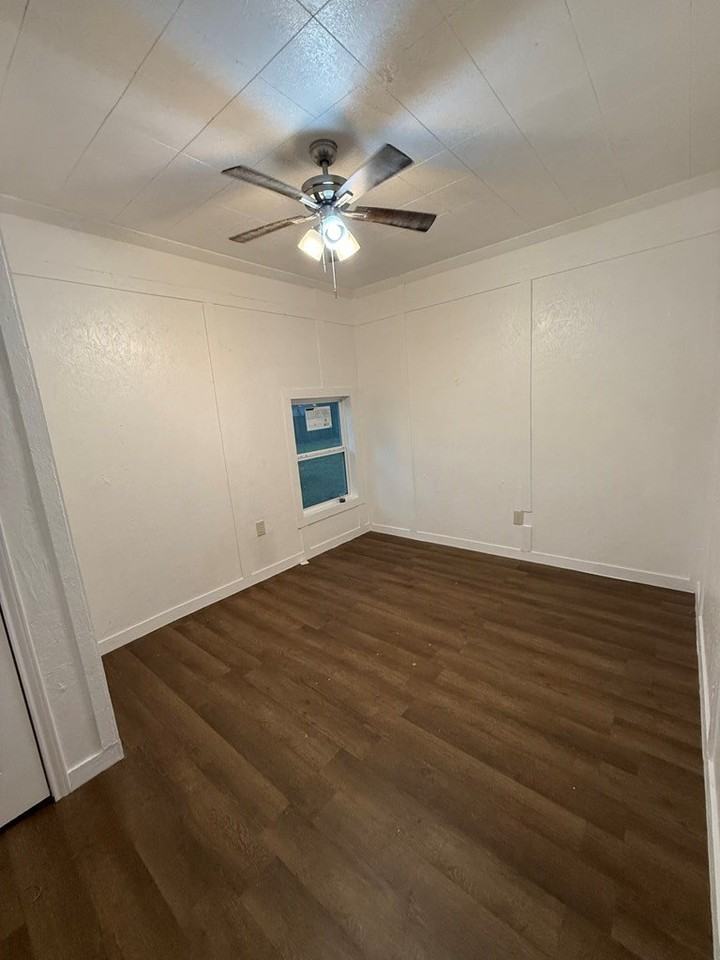 502 W Drew St Unit A - Photo 5 of 15