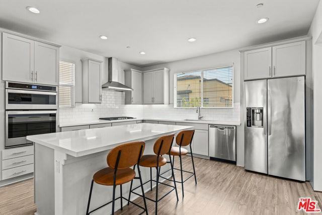 625 Daniel Freeman Cir - Photo 3 of 8