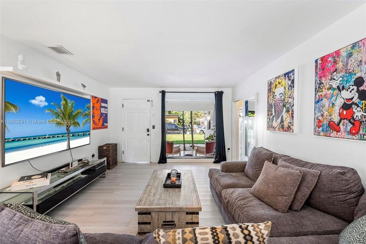 840 S Shore Dr - Photo 5 of 35