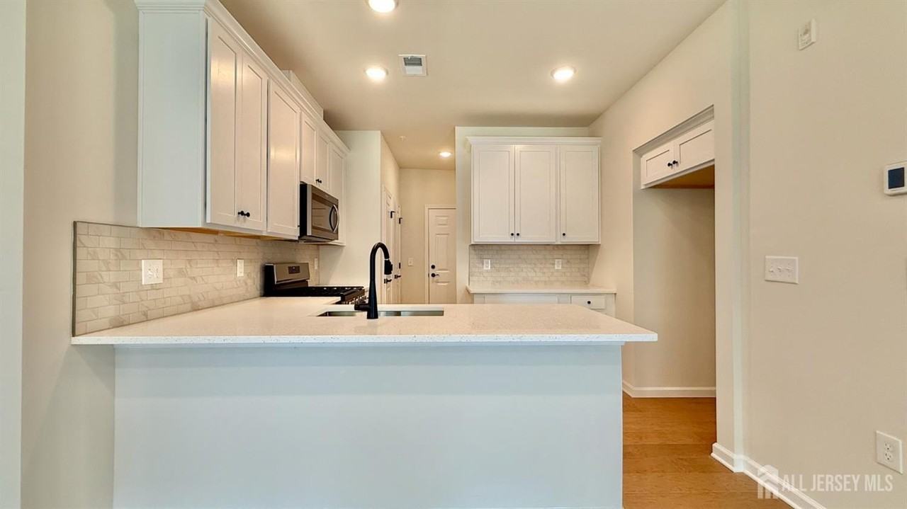 618 Sadie Cir - Photo 5 of 22