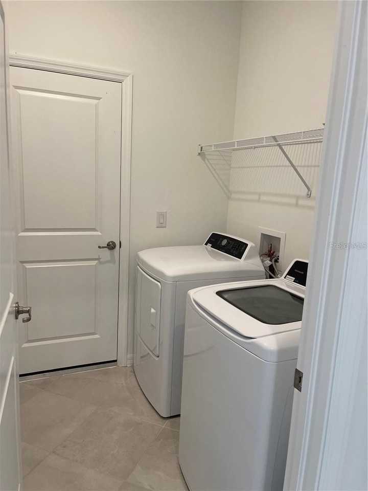 2128 Bonito Way - Photo 5 of 17