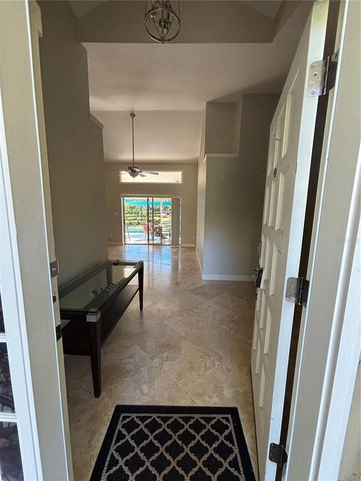 3511 Fox Lake Dr - Photo 3 of 25