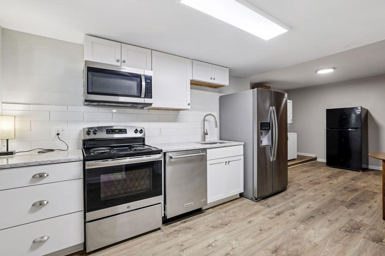 Country Downs Dr - Photo 2 of 13