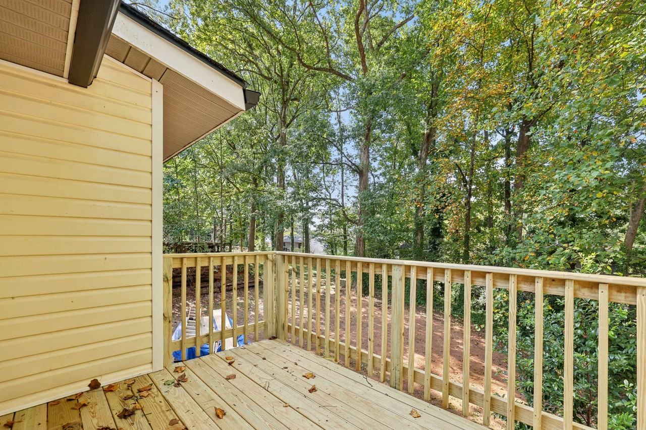 Country Downs Dr - Photo 7 of 13