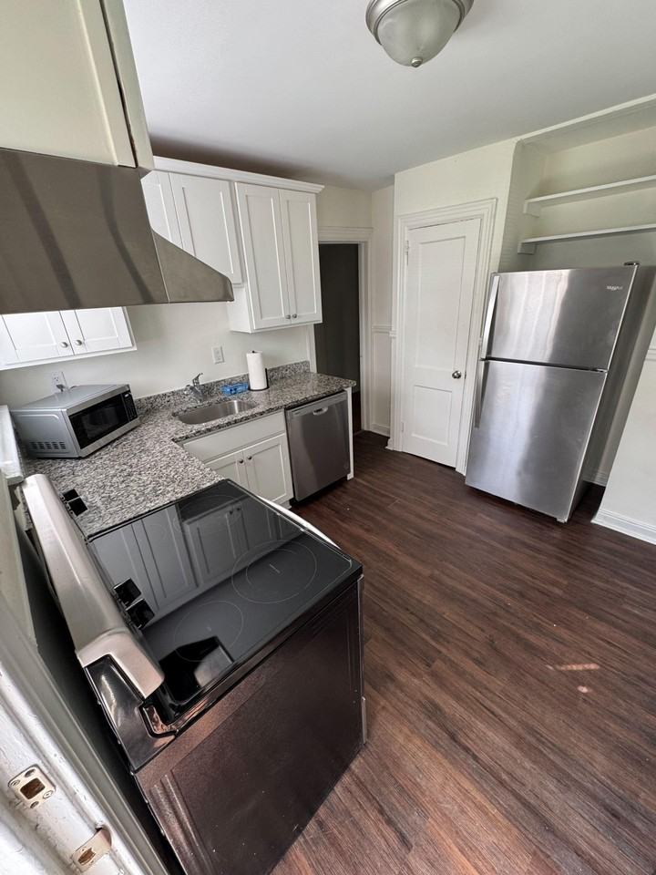 Gay Avenue - Photo 2 of 4