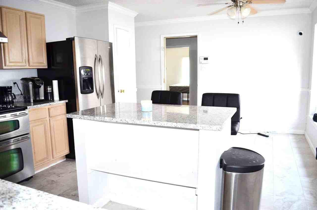 Autumn Arch - Photo 2 of 12