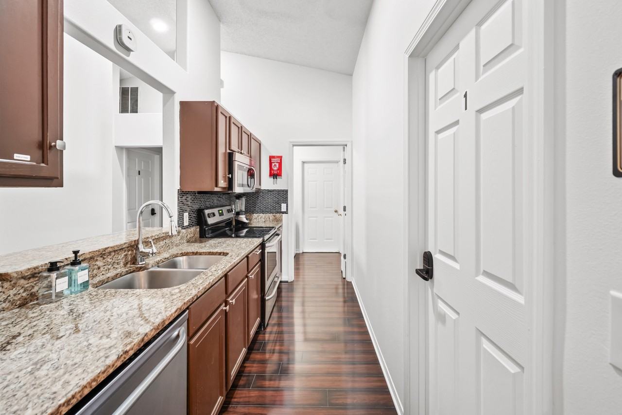 Biddle Pl - Photo 5 of 29