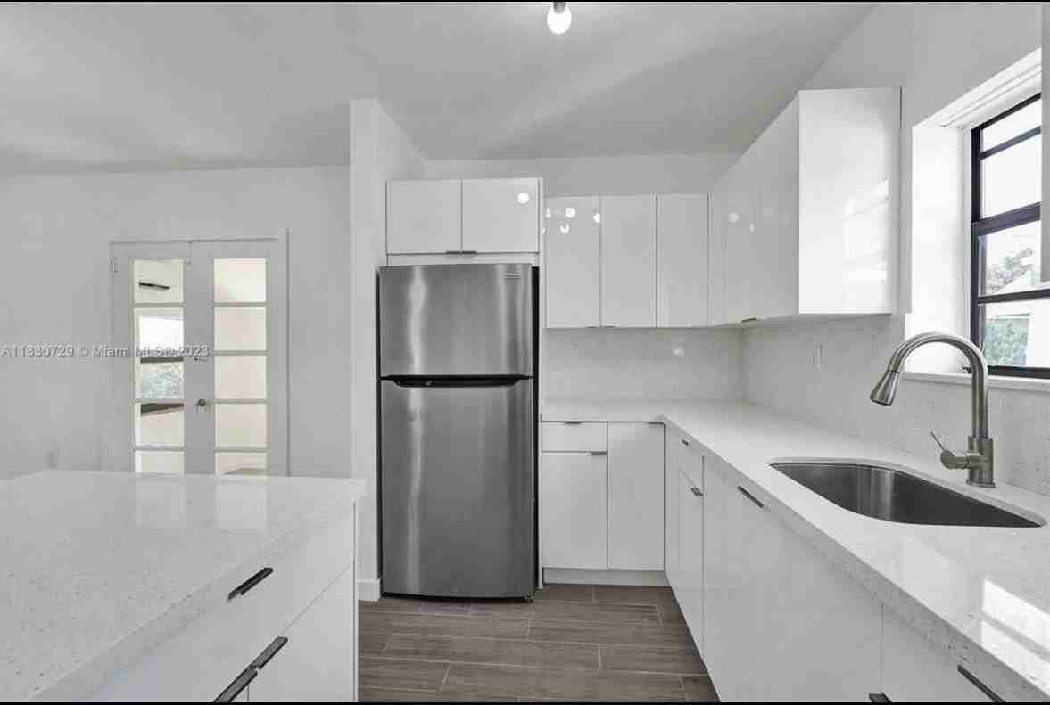 Nw 47th Ter - Photo 2 of 8