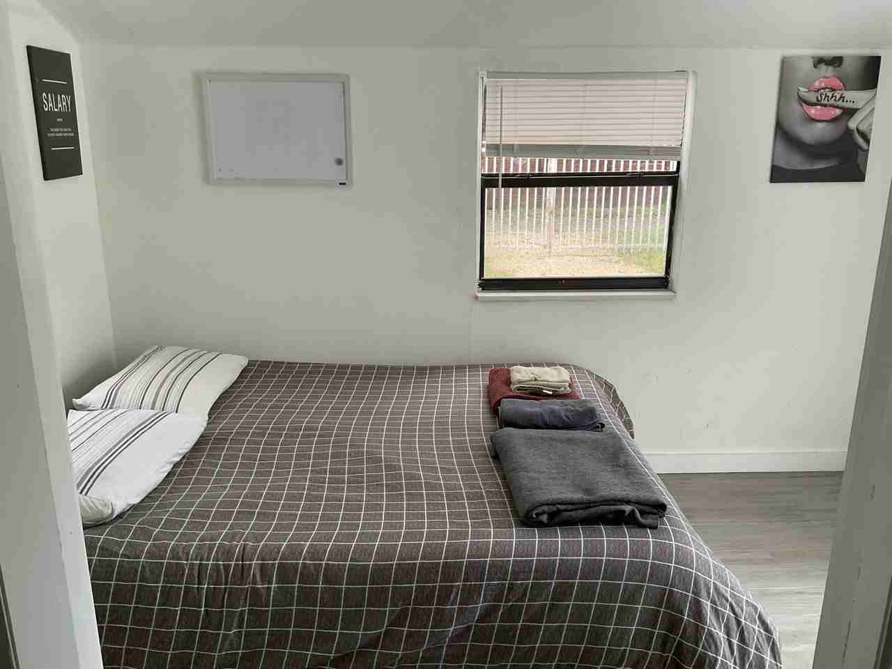 Nw 47th Ter - Photo 4 of 8