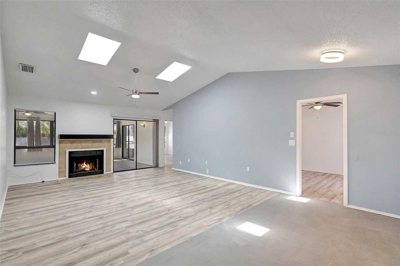 107 Parkside Colony Dr - Photo 7 of 38