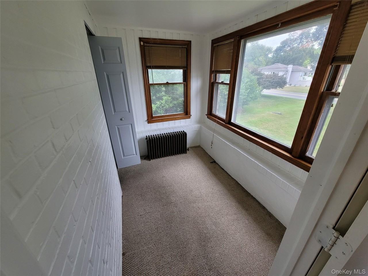 27 Taft Ave - Photo 4 of 15