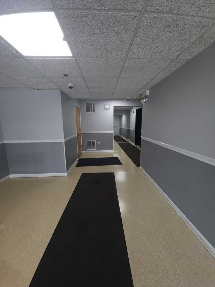 6238 26th St #504 - Photo 2 of 15