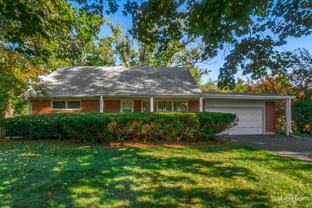 38W686 Glenview Dr - Photo 1 of 1