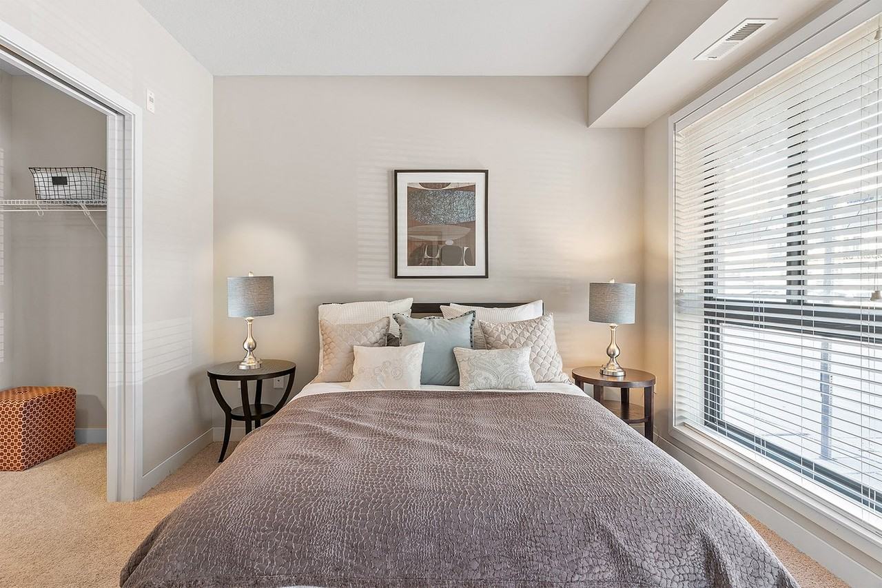 Genesee - Photo 4 of 29