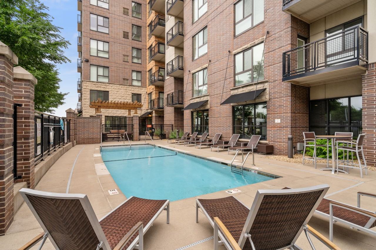 Genesee - Photo 7 of 29