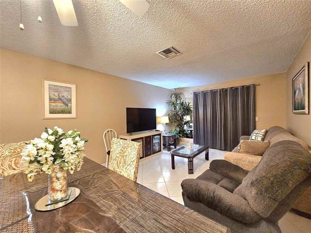 2141 Ne 1st Ct #201 - Photo 5 of 26