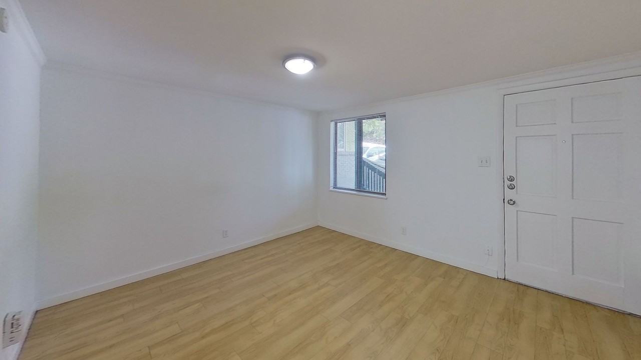 Shelley Ave & W 10th St #103 - Photo 2 of 5