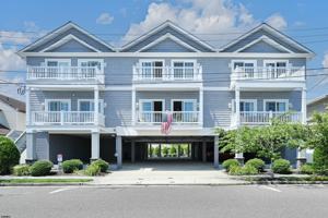 featured image of 210 N Madison Ave