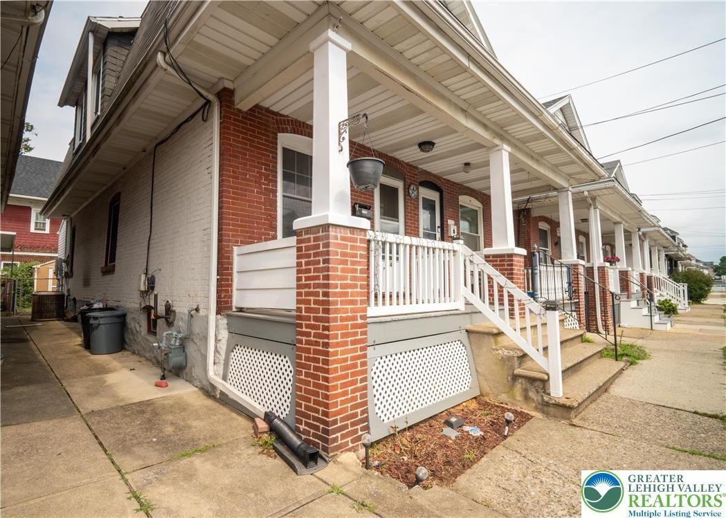 2147 Hay St - Photo 3 of 24