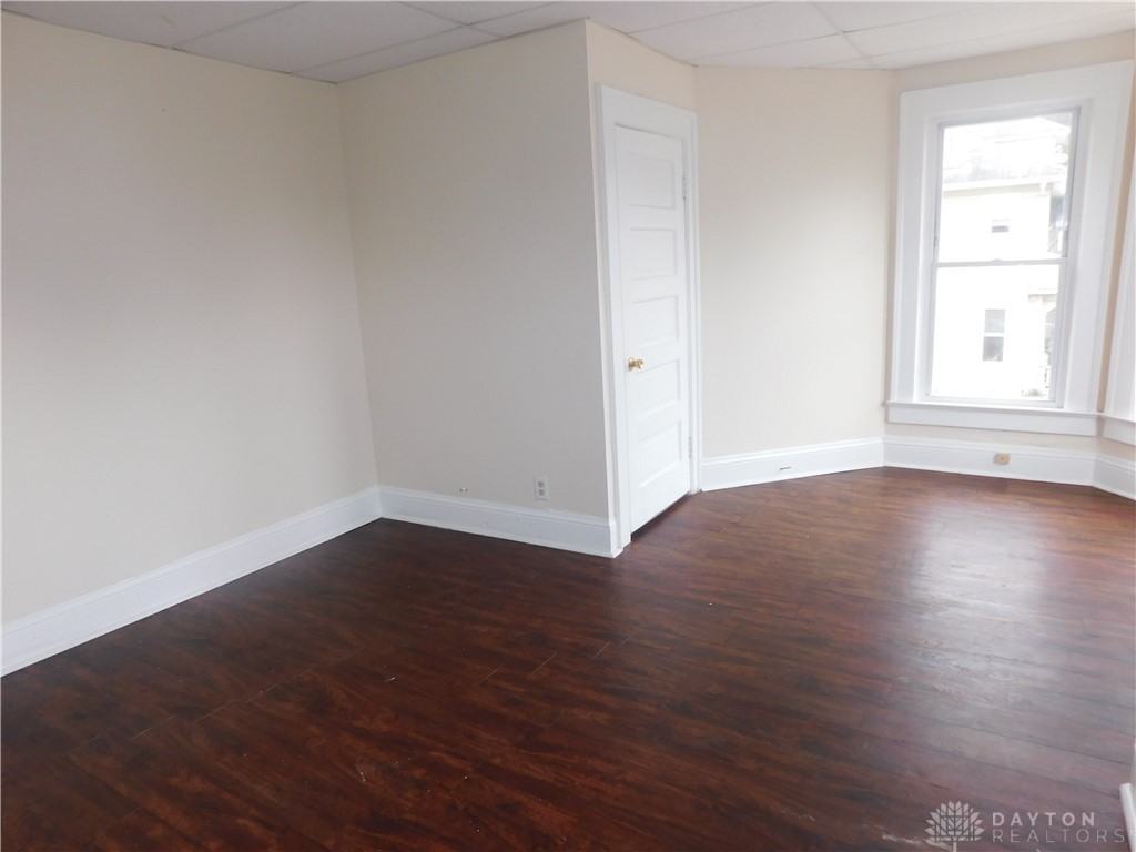 302 N Western Ave - Photo 5 of 13