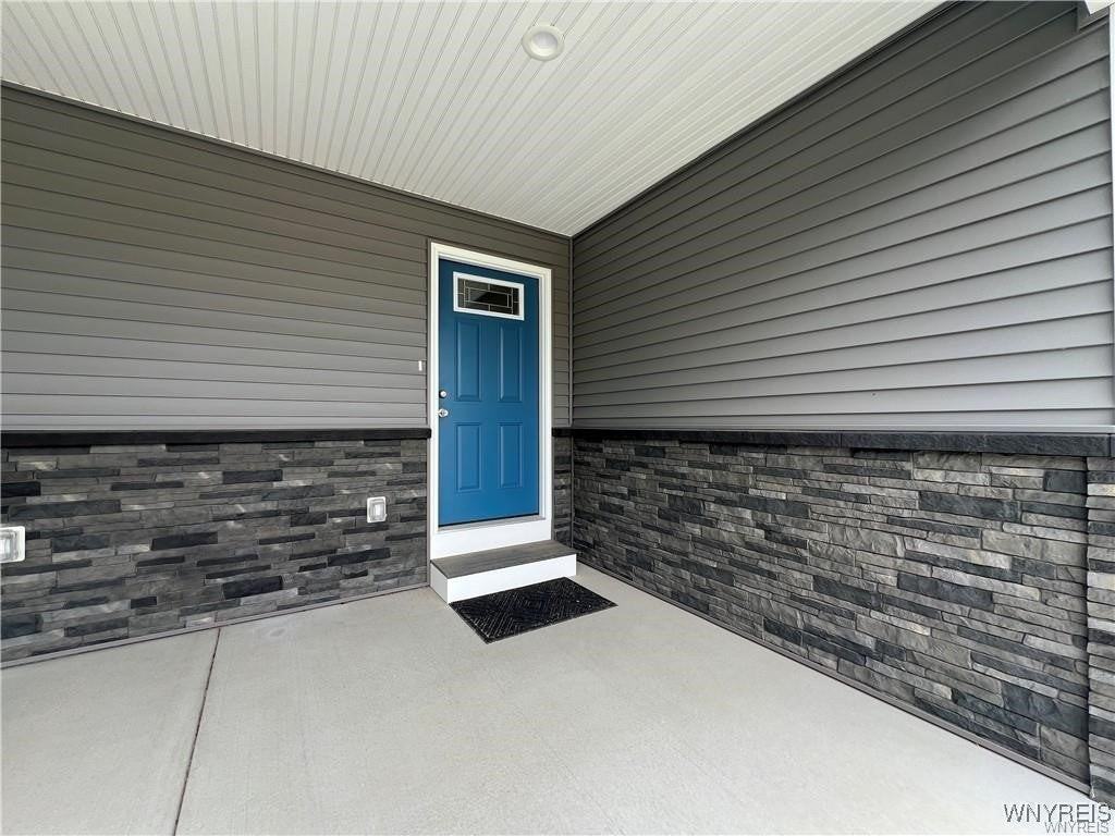 1589 Center Rd - Photo 3 of 35