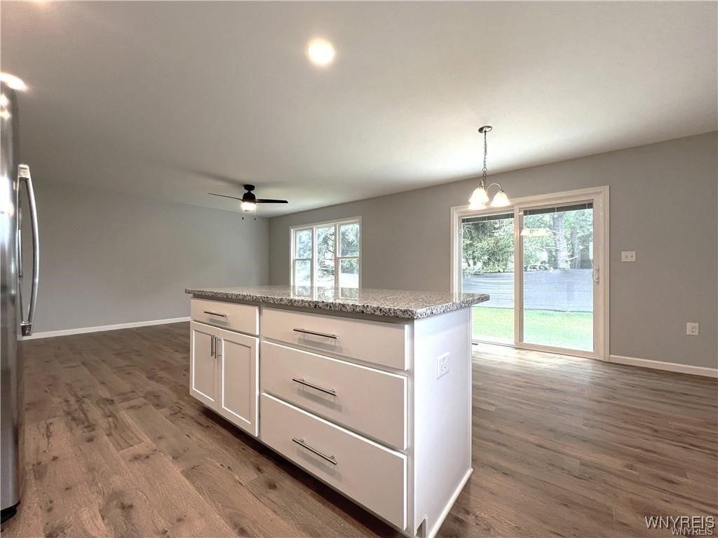 1589 Center Rd - Photo 7 of 35