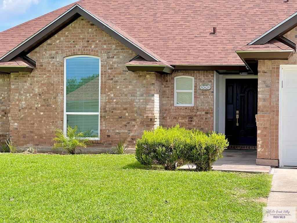 560 Geraldine Lane - Photo 3 of 44