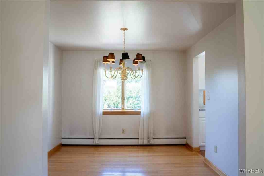 102 Brooklane Dr - Photo 7 of 48