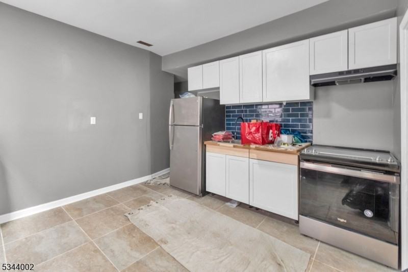 74 Howard St Unit 1 - Photo 7 of 9