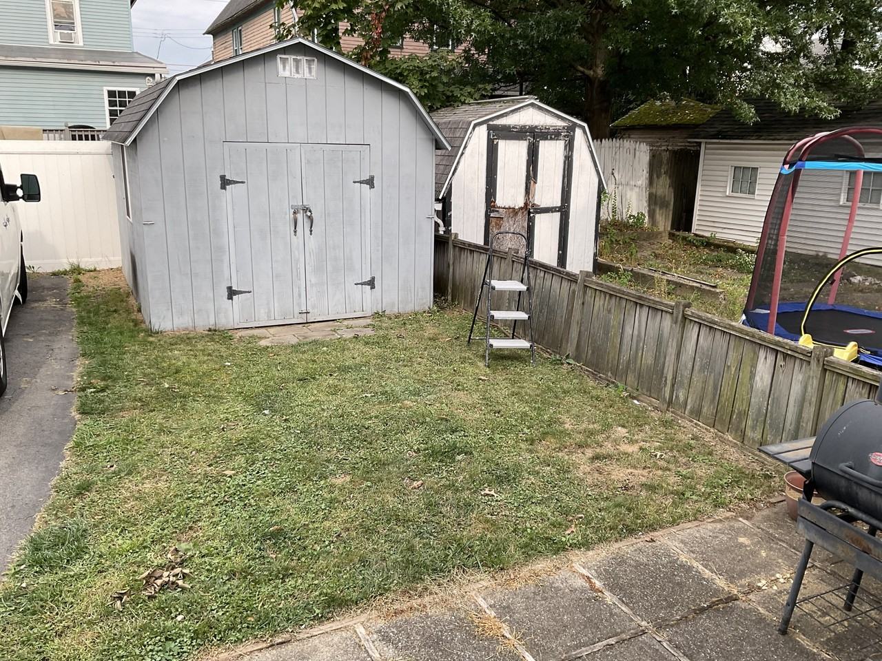 110 E Bennett St - Photo 3 of 33