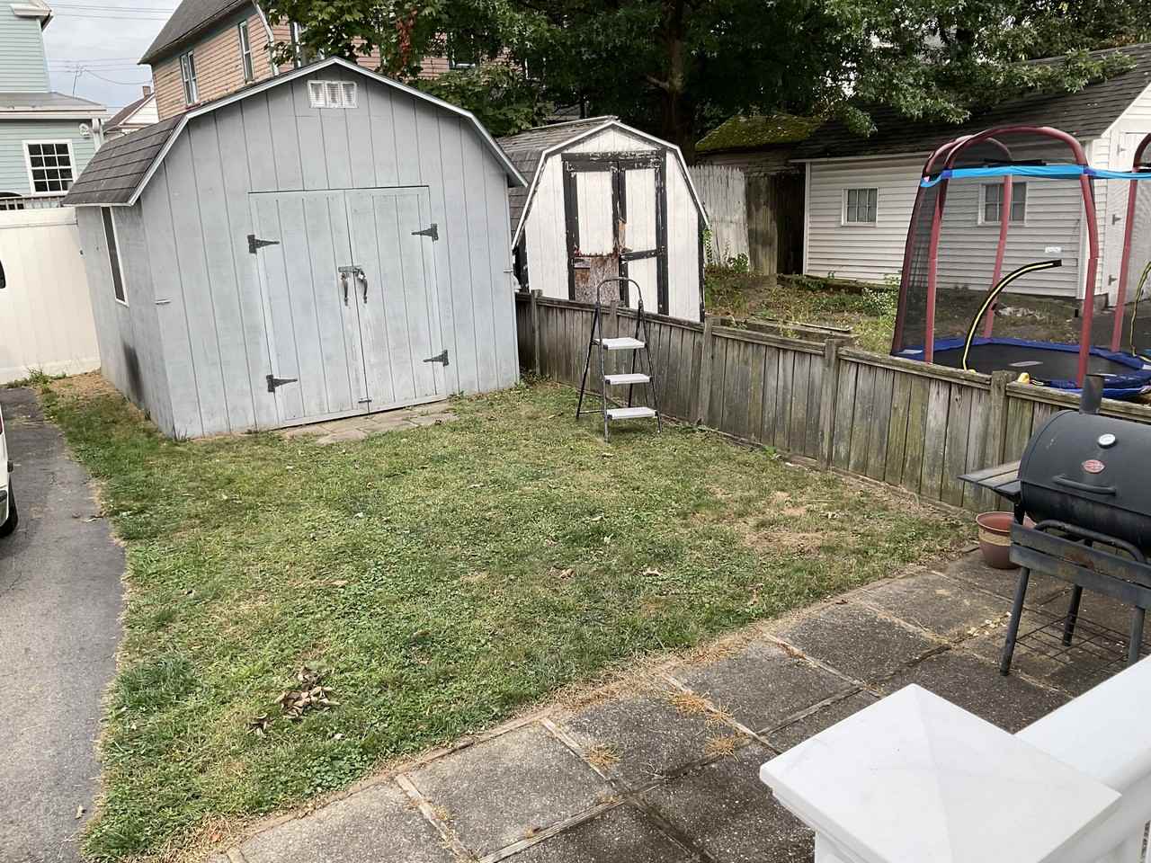 110 E Bennett St - Photo 5 of 33