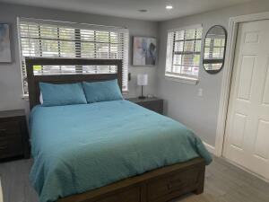 3610 Lloyd Drive - Photo 3 of 26