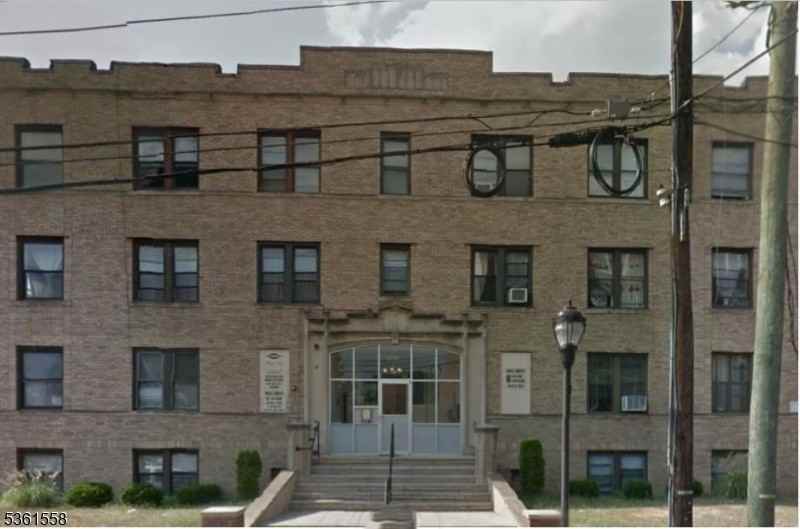 1600 Maple Ave Apt C4