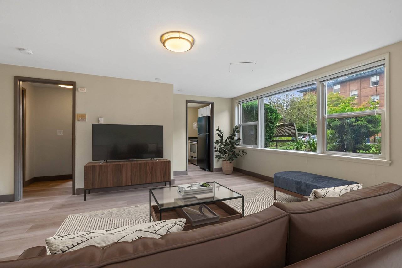 Cadence - Photo 5 of 50