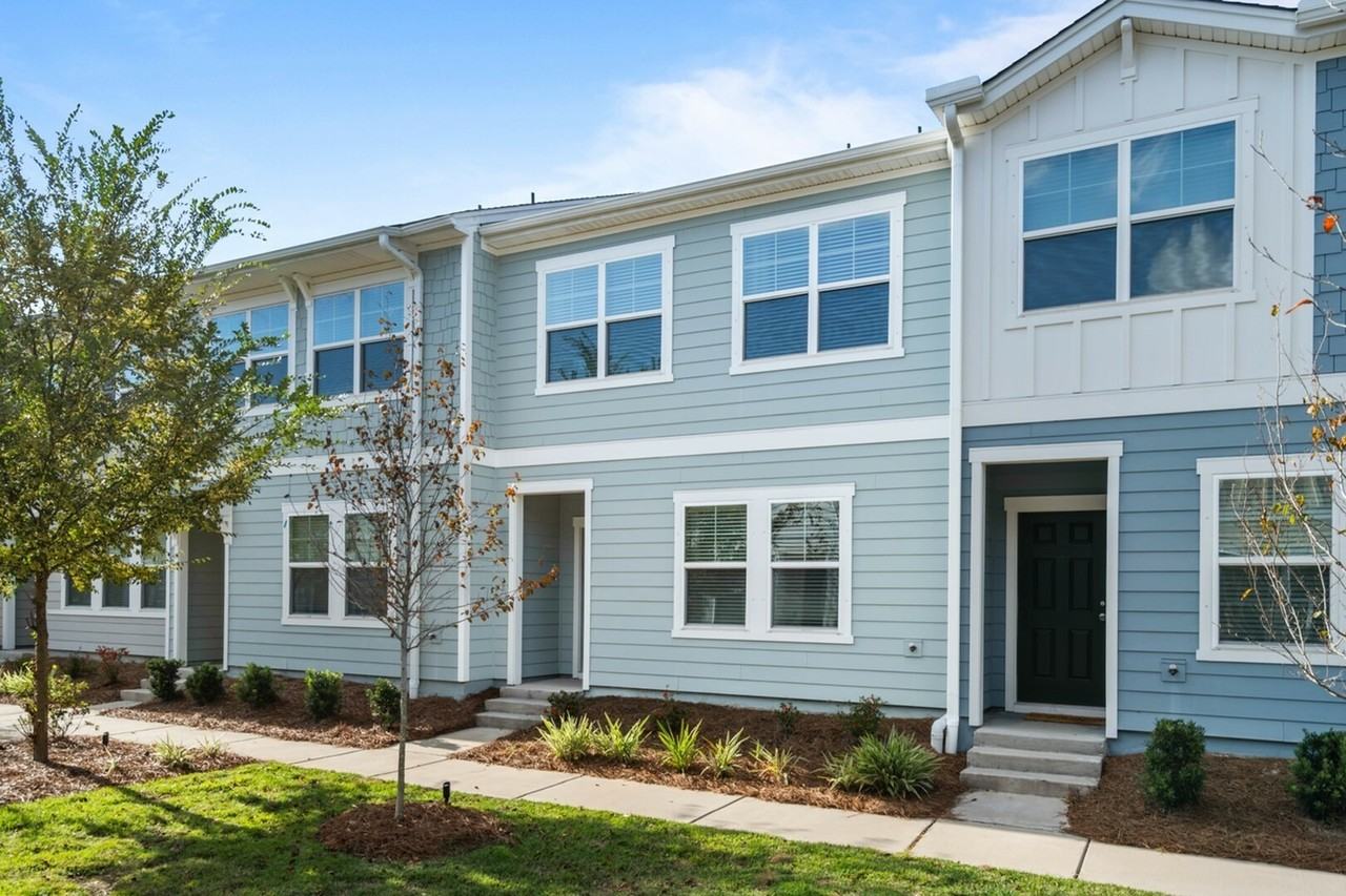 Covey Homes Clements Ferry - Photo 2 of 47