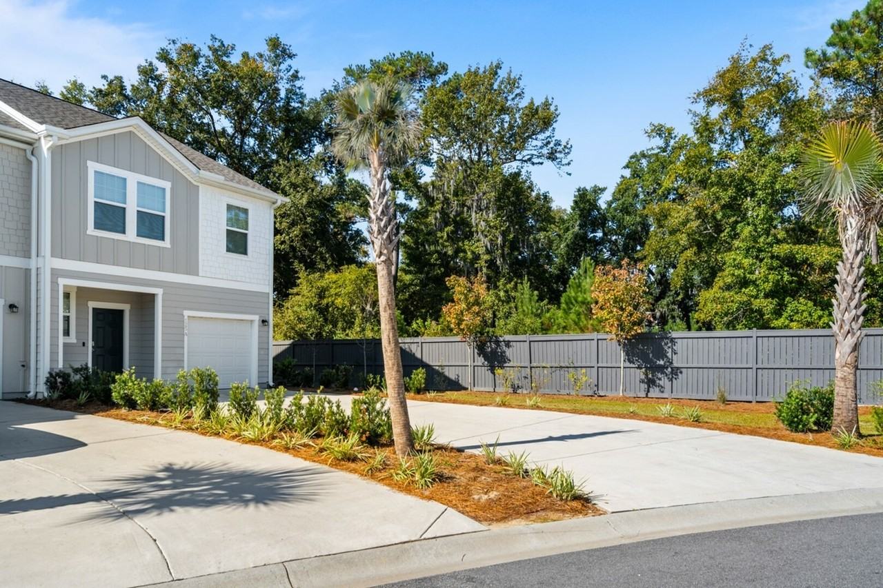 Covey Homes Clements Ferry - Photo 3 of 47