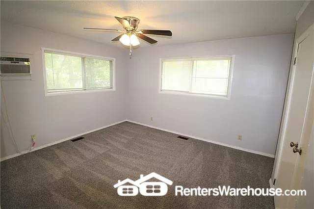 9307 Stark Avenue - Photo 7 of 15